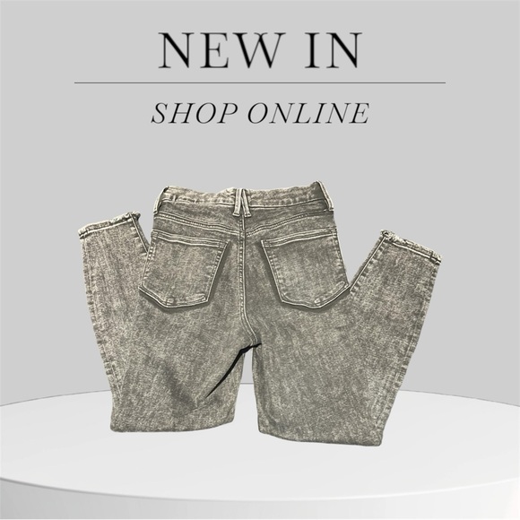 Good American jeans brand new without tags - Picture 3 of 5